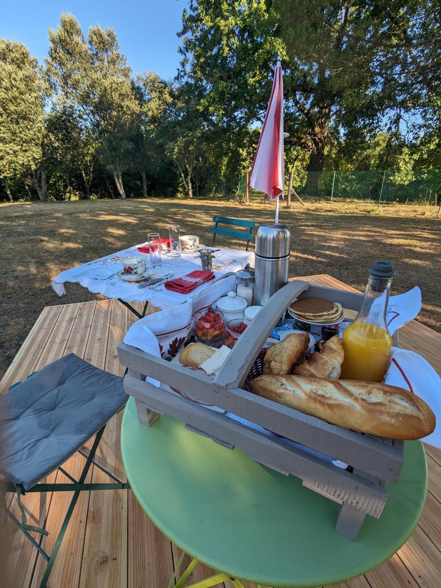 Hotel La Borie Du Chevrier Sainte-Croix-de-Beaumont Zewnętrze zdjęcie