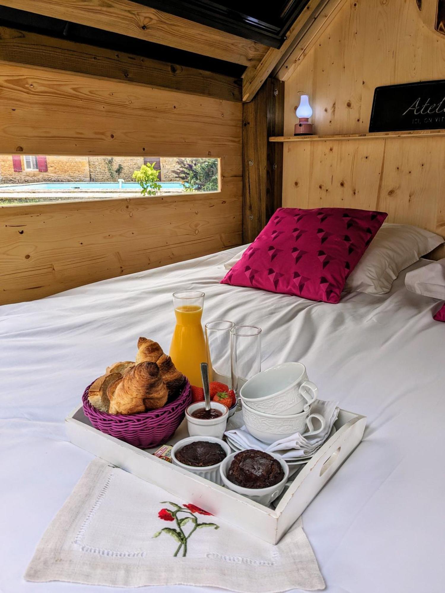 Hotel La Borie Du Chevrier Sainte-Croix-de-Beaumont Zewnętrze zdjęcie