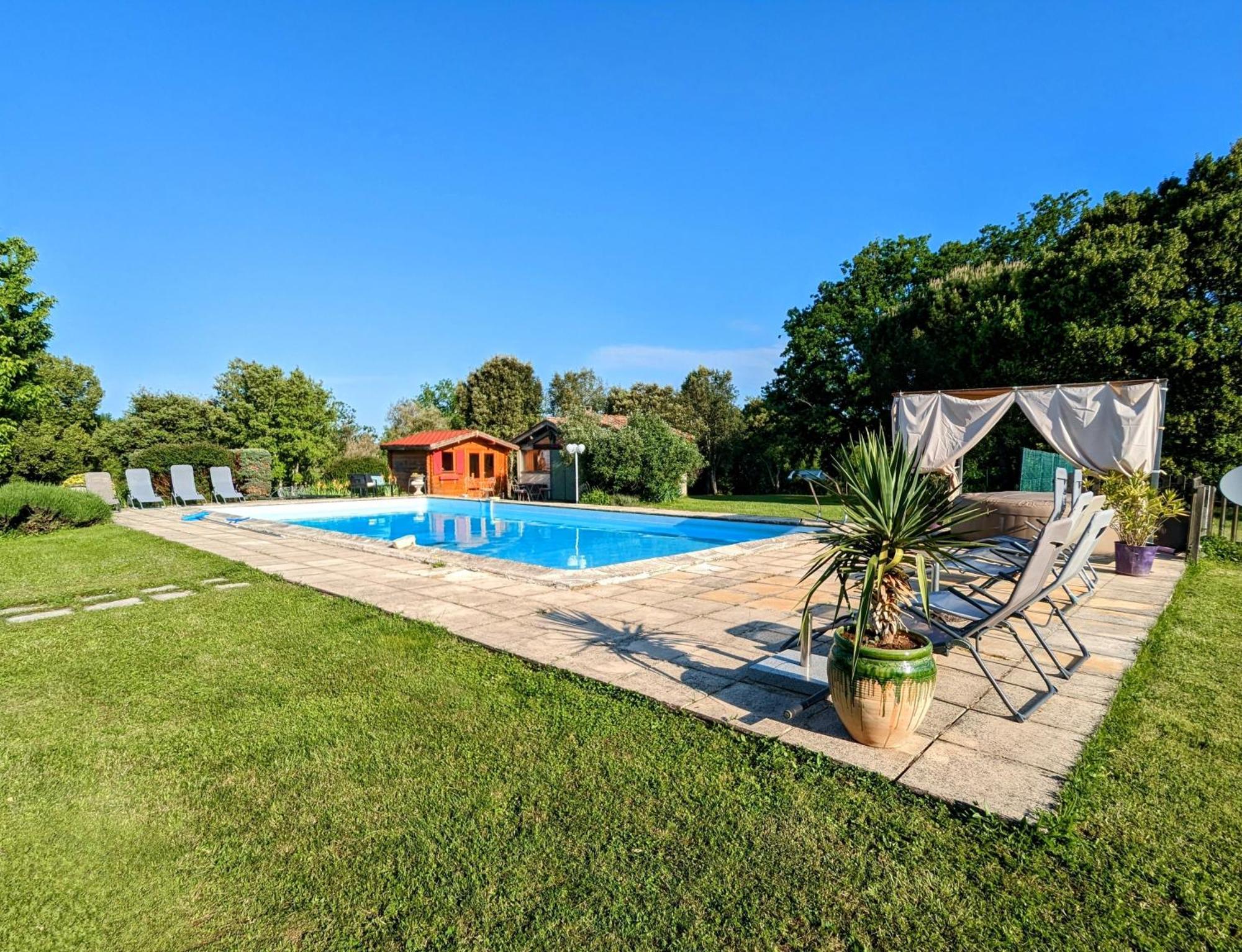 Hotel La Borie Du Chevrier Sainte-Croix-de-Beaumont Zewnętrze zdjęcie